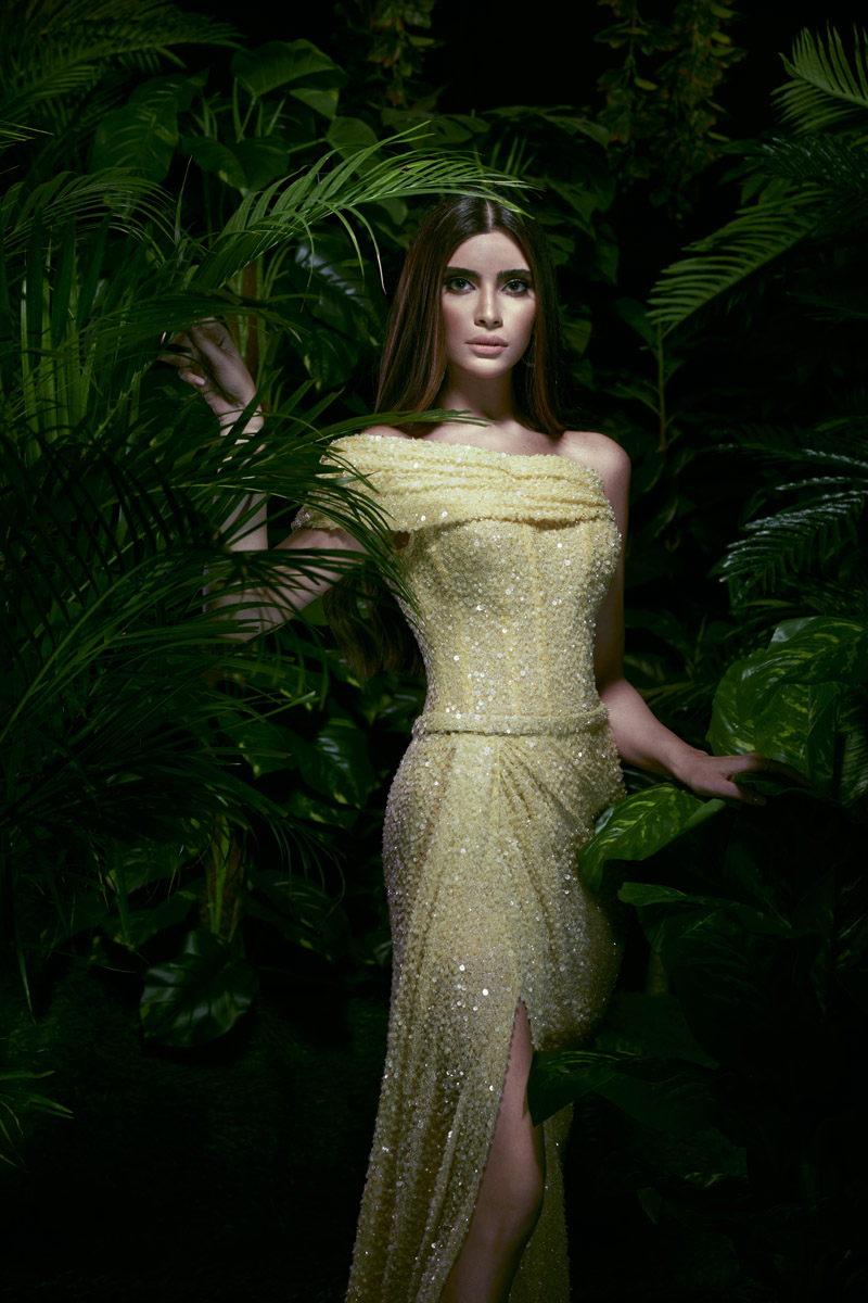 green emerald velvet dress used Aden Fashion Custom Made Dress